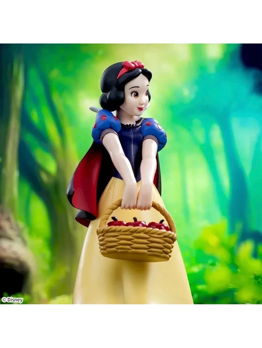 Disney Snow White and the Seven Dwarfs Luminasta Figure by SEGA